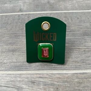 Universal Studios Wicked Emerald W Logo Ring